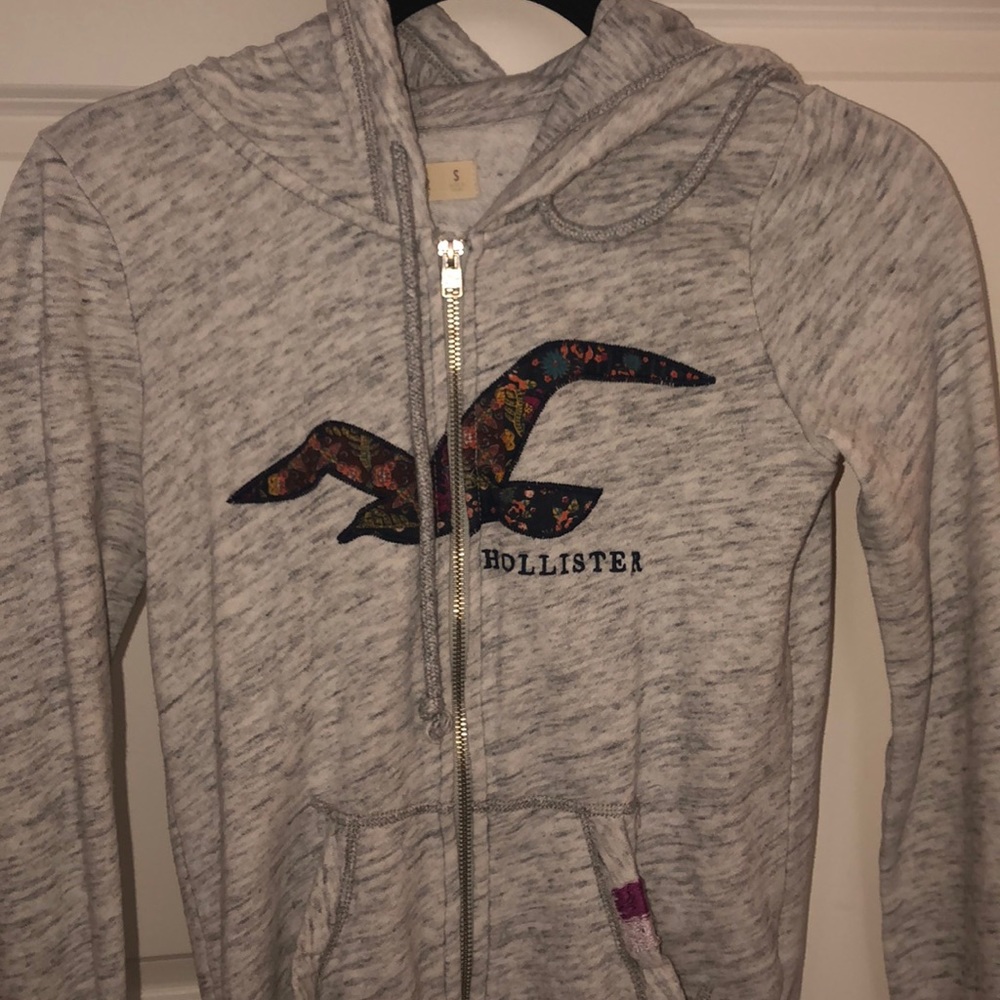 zip up hoodie